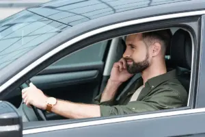 distracted driver on cell phone while driving