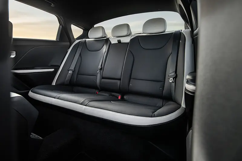 Kia K4 rear seats with plenty of legroom